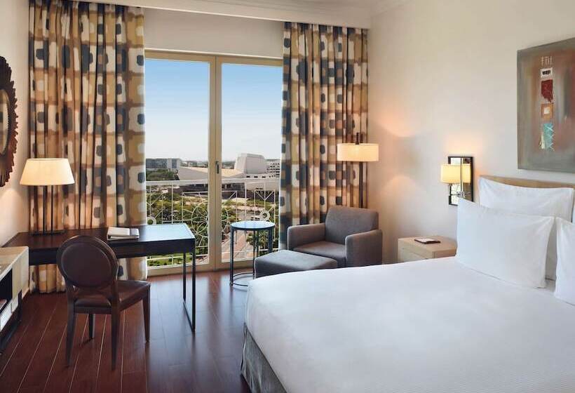 이그제큐티브 룸, Mövenpick Ambassador Hotel Accra