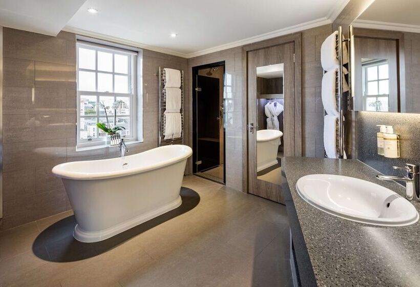 Студия Стандарт, Radisson Blu Hotel, London Bond Street