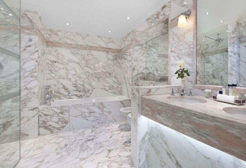 Executive Suite, The Ritz London