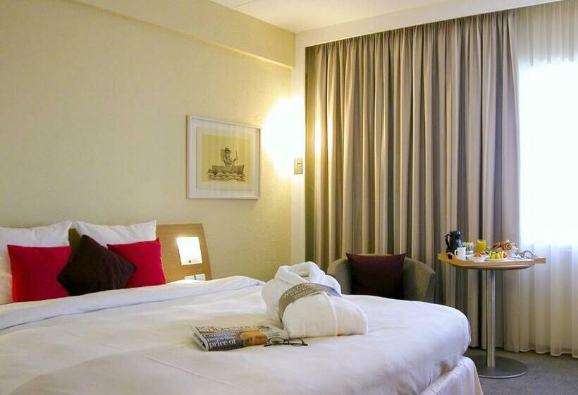 Номер Executive, Novotel London West