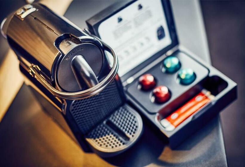 이그제큐티브 룸, Novotel London West