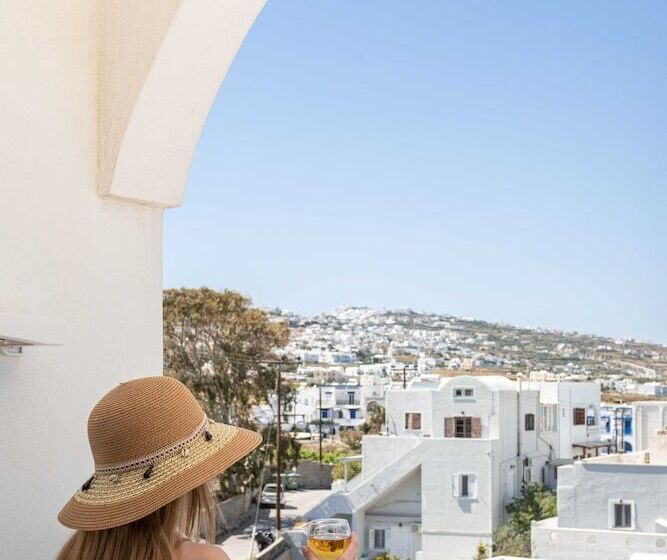 اتاق استاندارد سه نفره, Cyclades
