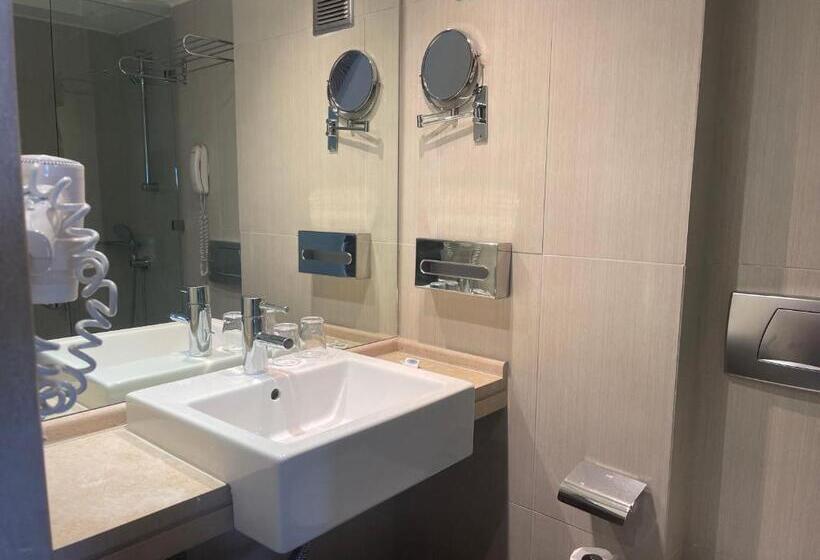 Семейный Номер, Olympian Bay Grand Resort