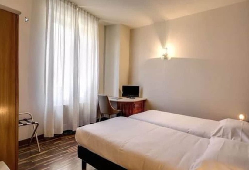 Camera Standard, Albergo Firenze