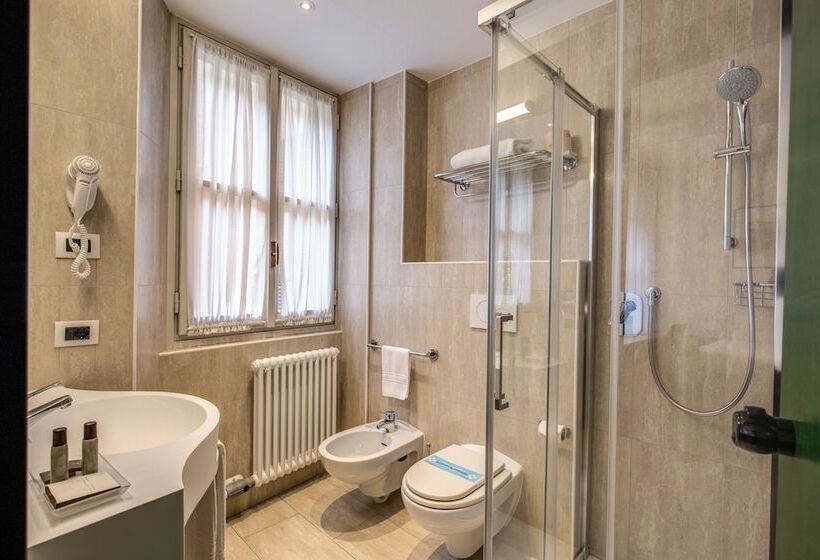 اتاق استاندارد یک نفره, Albergo Firenze