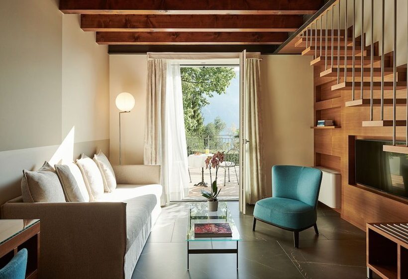 Suite with lake view, Belvedere