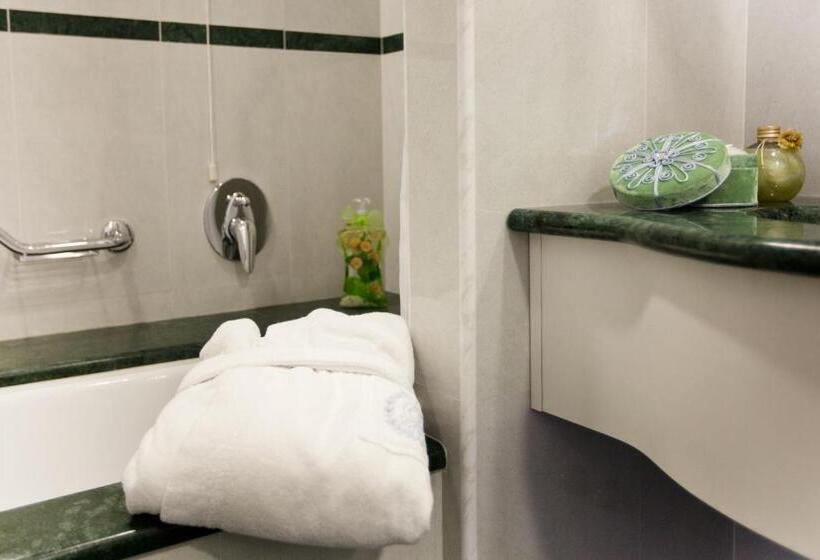 اتاق استاندارد با دسترسی به اسپا, La Residence & Idrokinesis