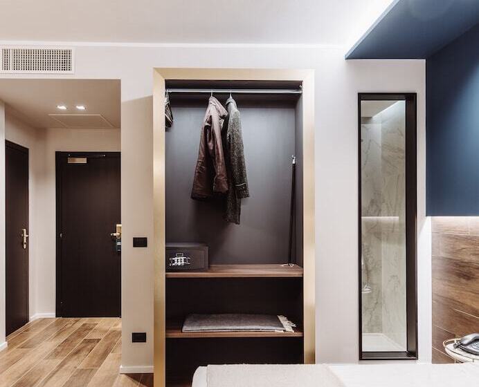 Номер Deluxe, Europa