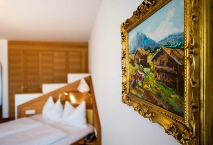 Люкс Классика, Paradies