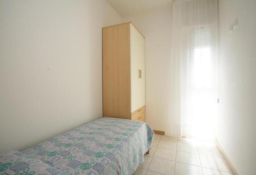 Апартаменты 2 Спальни с Балконом, Residence Capinera