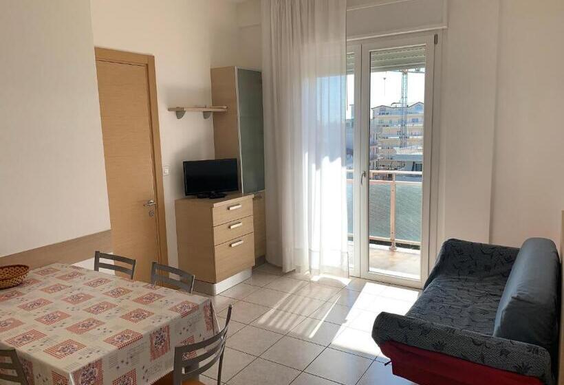 Апартаменты 2 Спальни с Балконом, Residence Capinera
