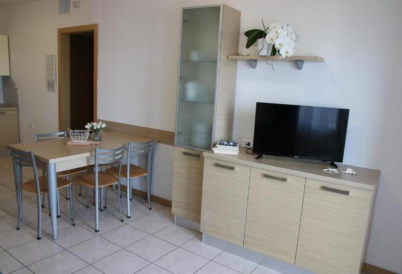 Апартаменты 1 Спальня Вид на Море, Residence Capinera