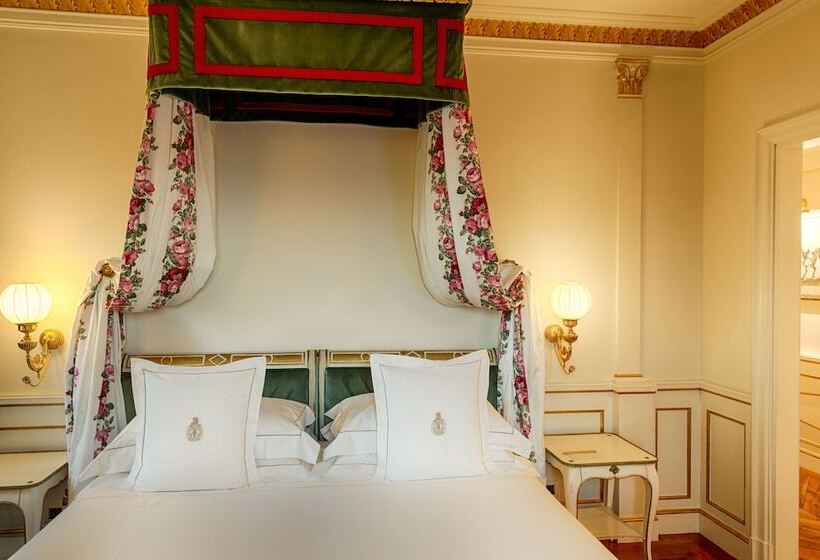 اتاق کلاسیک, Villa Cora