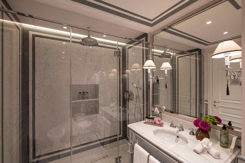 Quarto Deluxe, D’inghilterra Roma – Starhotels Collezione