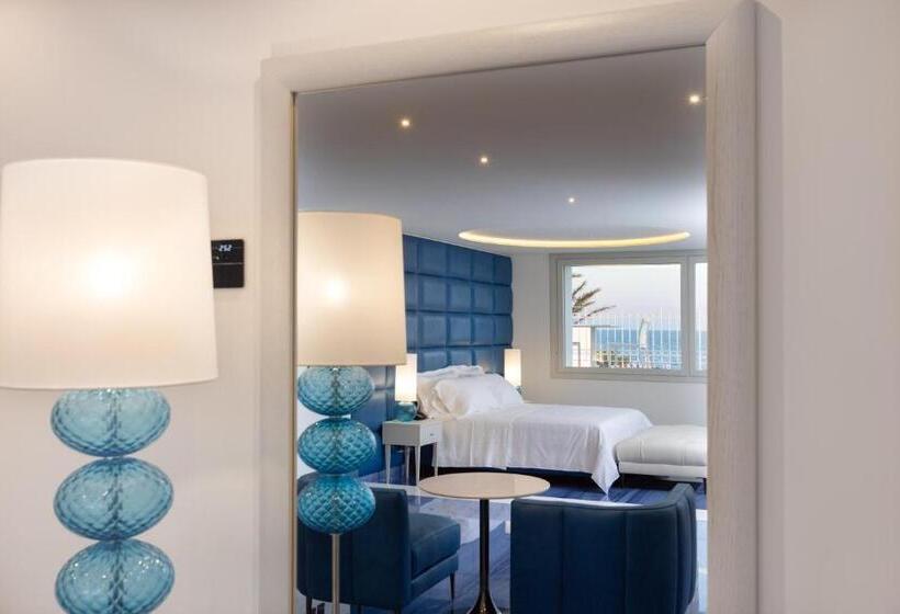 테라스 스위트, Grotta Palazzese Beach