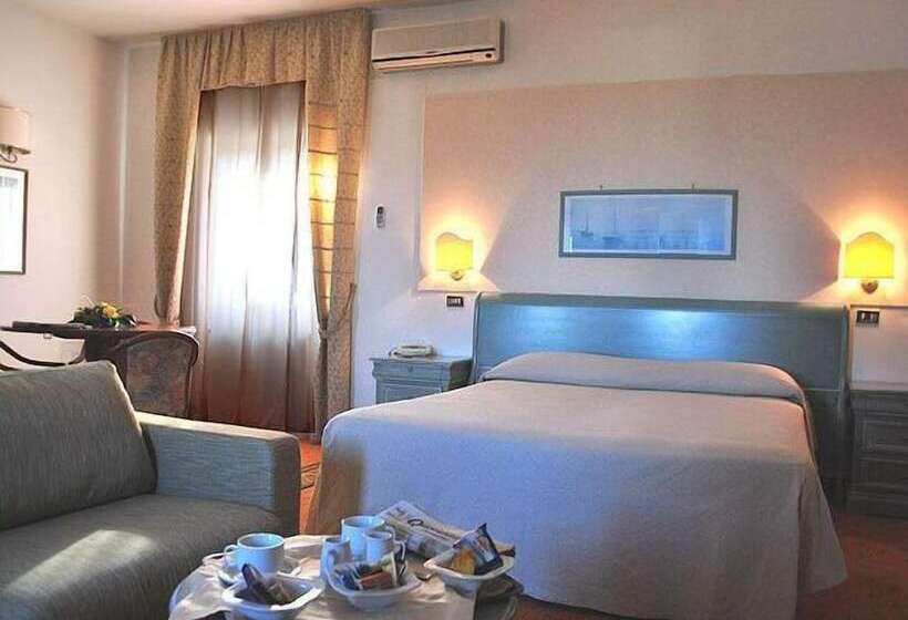 غرفة قياسية رباعية مطلة على البحر, Incanto