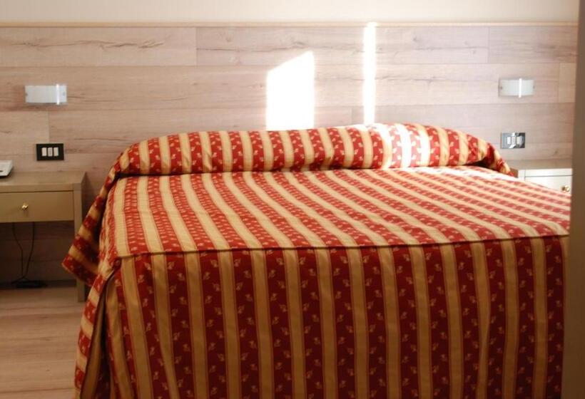 Chambre Standard, Pineta