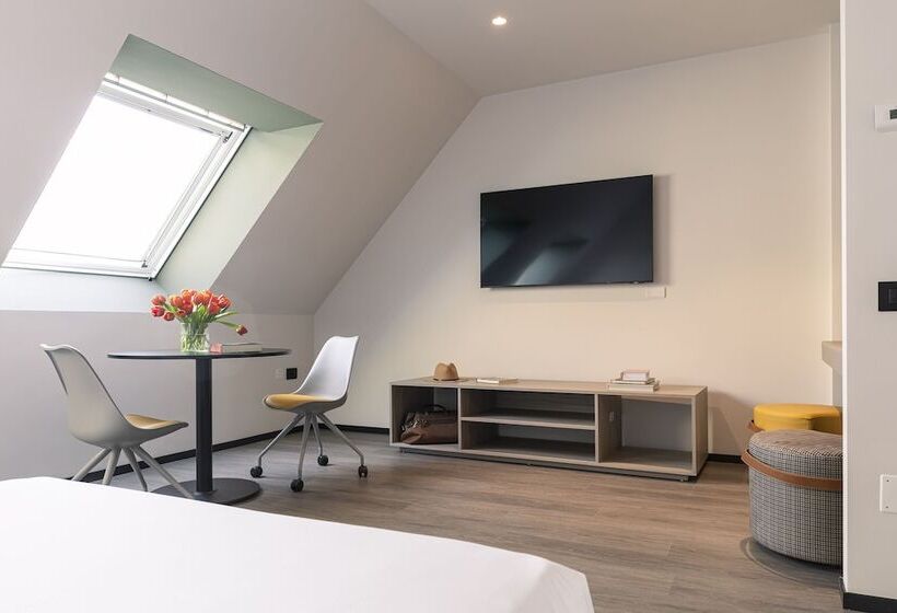اتاق استاندارد یک نفره, Quark Hotel Milano