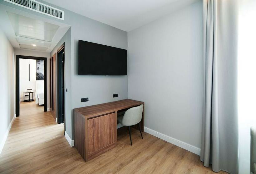 חדר סטנדרט יחיד, Radisson Blu Ghr , Rome