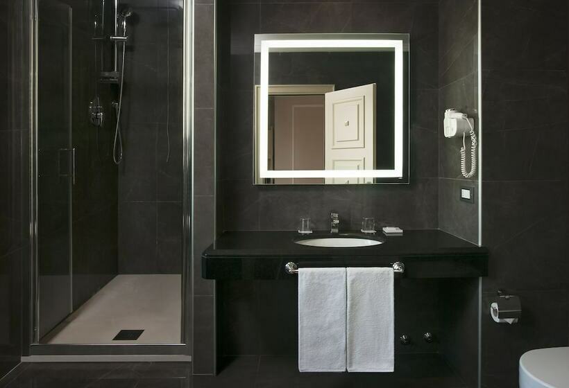 סוויטה נשיאותית, Radisson Blu Ghr , Rome