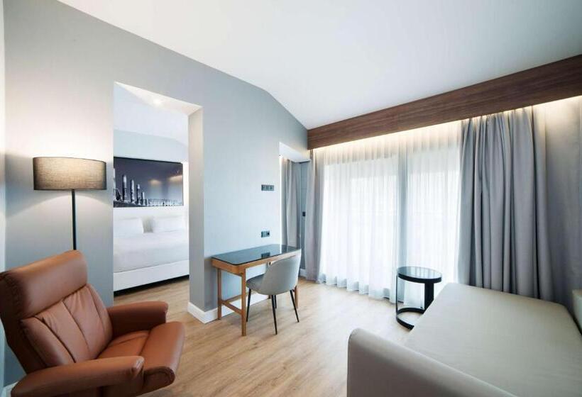 סוויטה, Radisson Blu Ghr , Rome