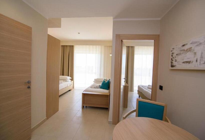 Полулюкс Повышенной Комфортности, Grand Hotel President