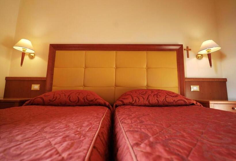 Классический Номер Вид на Сад, Il Chiostro By Lvg Hotel Collection