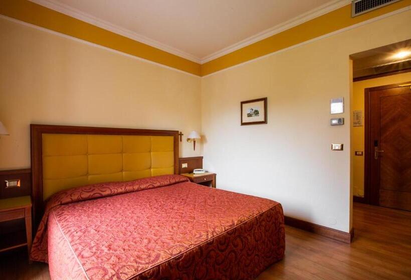Классический Номер Вид на Сад, Il Chiostro By Lvg Hotel Collection