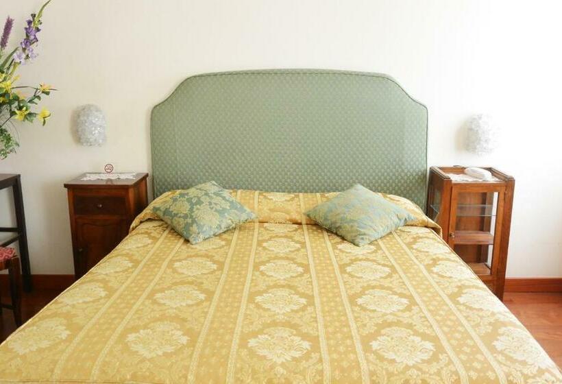 اتاق استاندارد یک نفره, San Zulian
