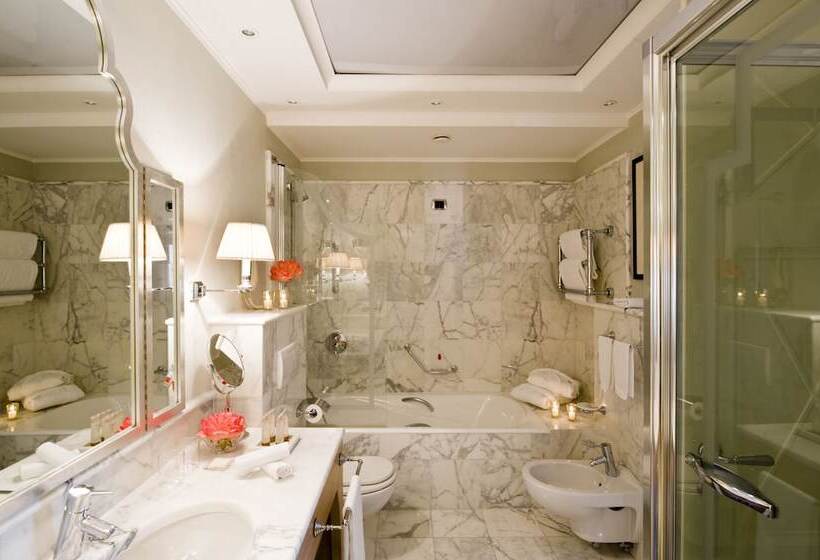 اتاق لوکس سه تخته, Splendid Venice   Starhotels Collezione