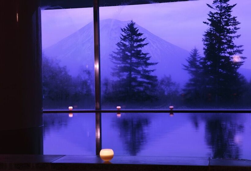 اتاق لوکس خانوادگی, Hilton Niseko Village