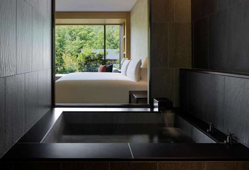 اتاق لوکس, Hilton Niseko Village