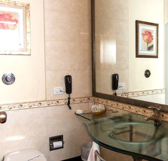 اتاق کلاب, Southern Star Mysore