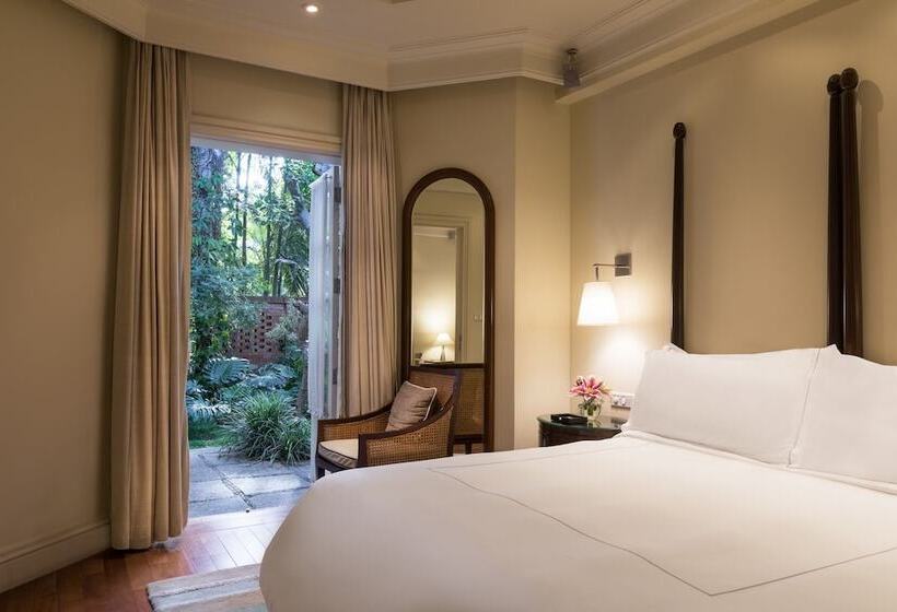 Номер Deluxe Вид на Сад, Taj West End
