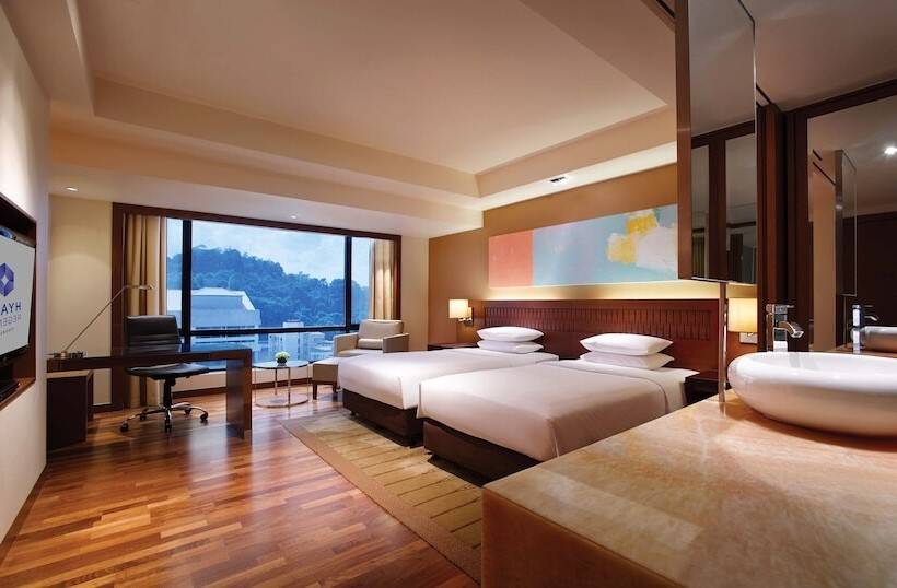 Номер Стандарт Вид на Город, Hyatt Regency Kinabalu