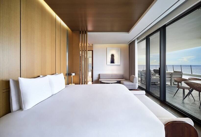 Клубный люкс с видом на море, Parnas Hotel Jeju