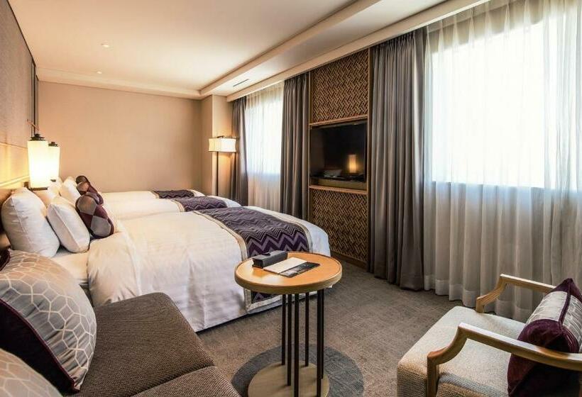 اتاق اجرایی سه نفره, Royal Hotel Seoul