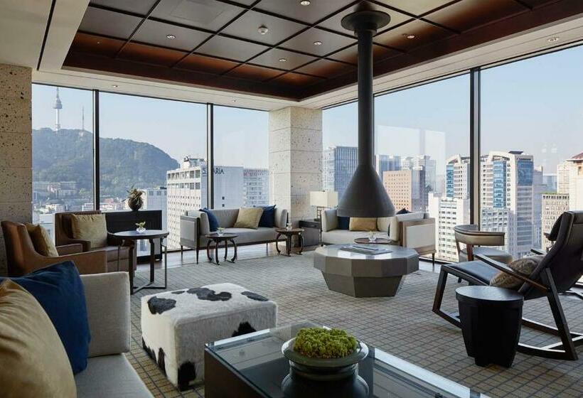 اتاق اجرایی سه نفره, Royal Hotel Seoul