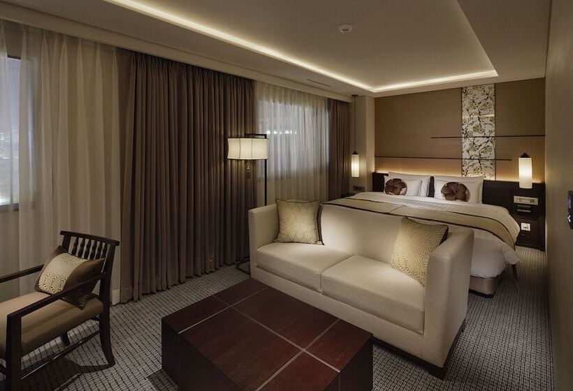 سوییت جونیور کلاب, Royal Hotel Seoul