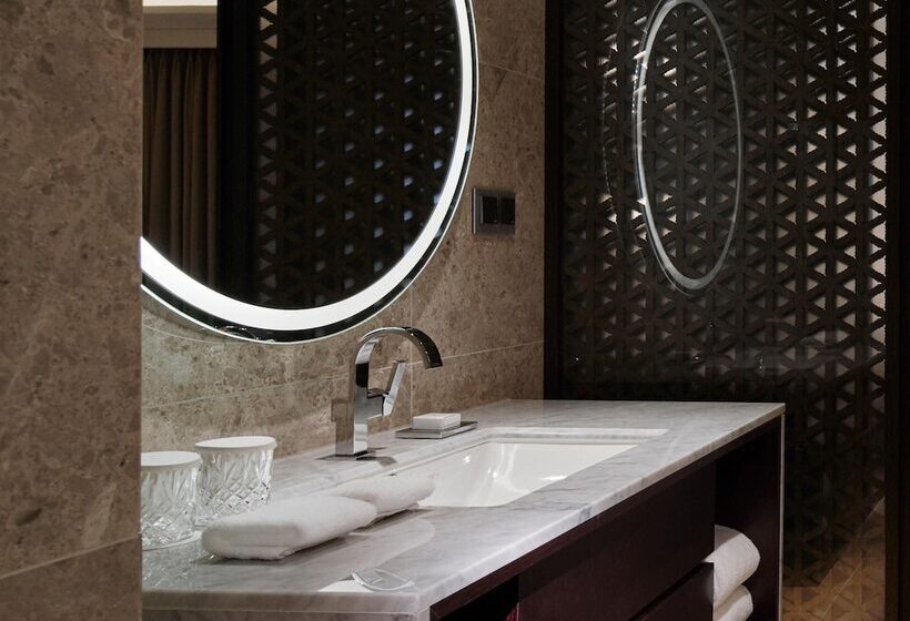 سوییت جونیور کلاب, Royal Hotel Seoul
