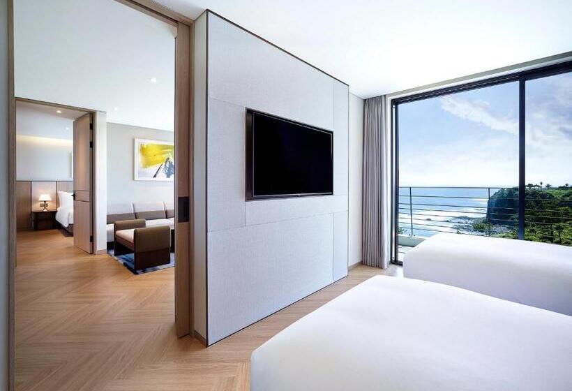 Клубный люкс с видом на море, Parnas Hotel Jeju