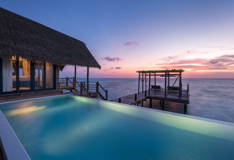 ویلای 2 خوابه, Como Cocoa Island   Partner Travels Free For 7 Nights Or More
