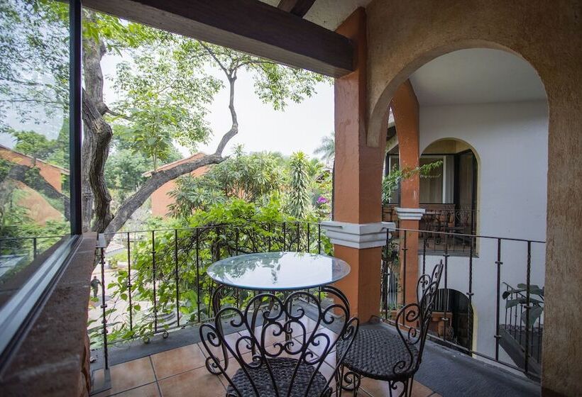 سوئیت با وان آب گرم, Hosteria Las Quintas Hotel Restaurante Bar