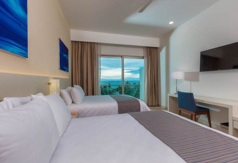 اتاق لوکس با چشم‌انداز دریا, Krystal Puerto Vallarta
