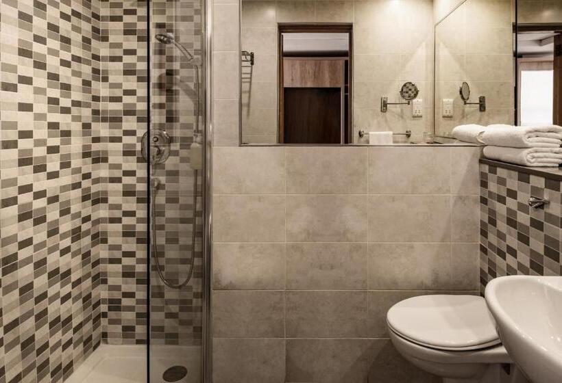 标准间, Qawra Palace Resort & Spa