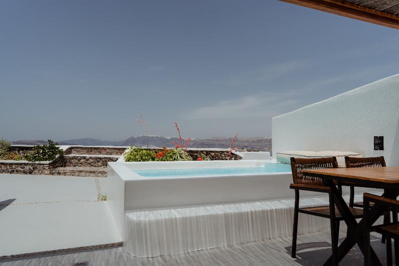 اتاق لوکس با تخت بزرگ, Sheraton Buganvilias Resort & Convention Center
