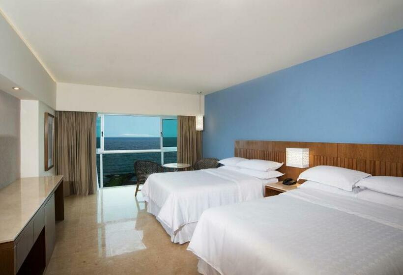 اتاق لوکس با چشم‌انداز دریا, Sheraton Buganvilias Resort & Convention Center