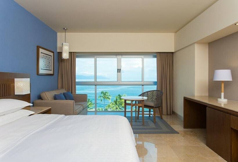اتاق لوکس با چشم‌انداز دریا, Sheraton Buganvilias Resort & Convention Center