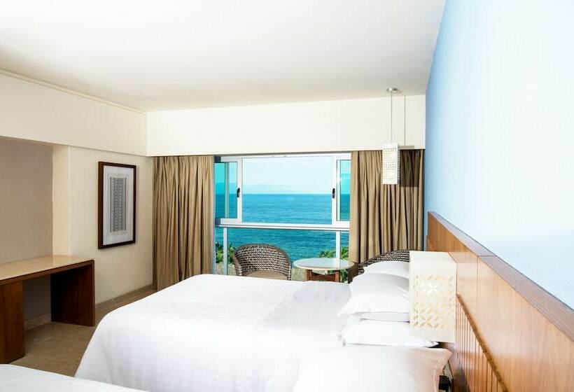 اتاق لوکس با چشم‌انداز دریا, Sheraton Buganvilias Resort & Convention Center