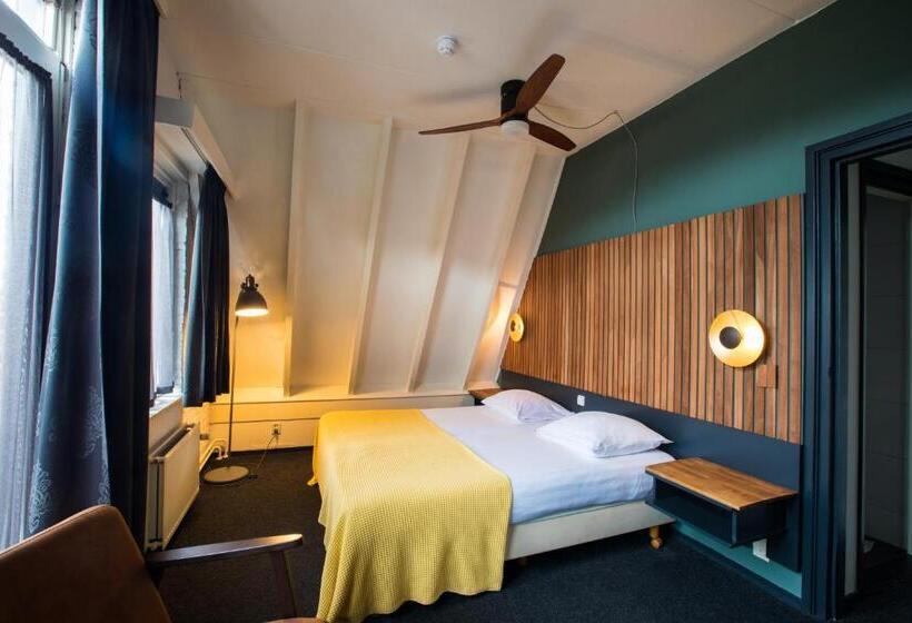 Quarto standard, Café Restaurant De Posthoorn